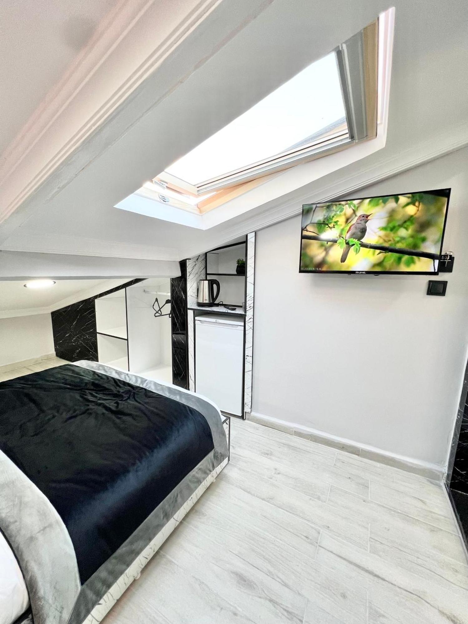 Taksim Larissa Hotel Suites Istanbul Exterior foto