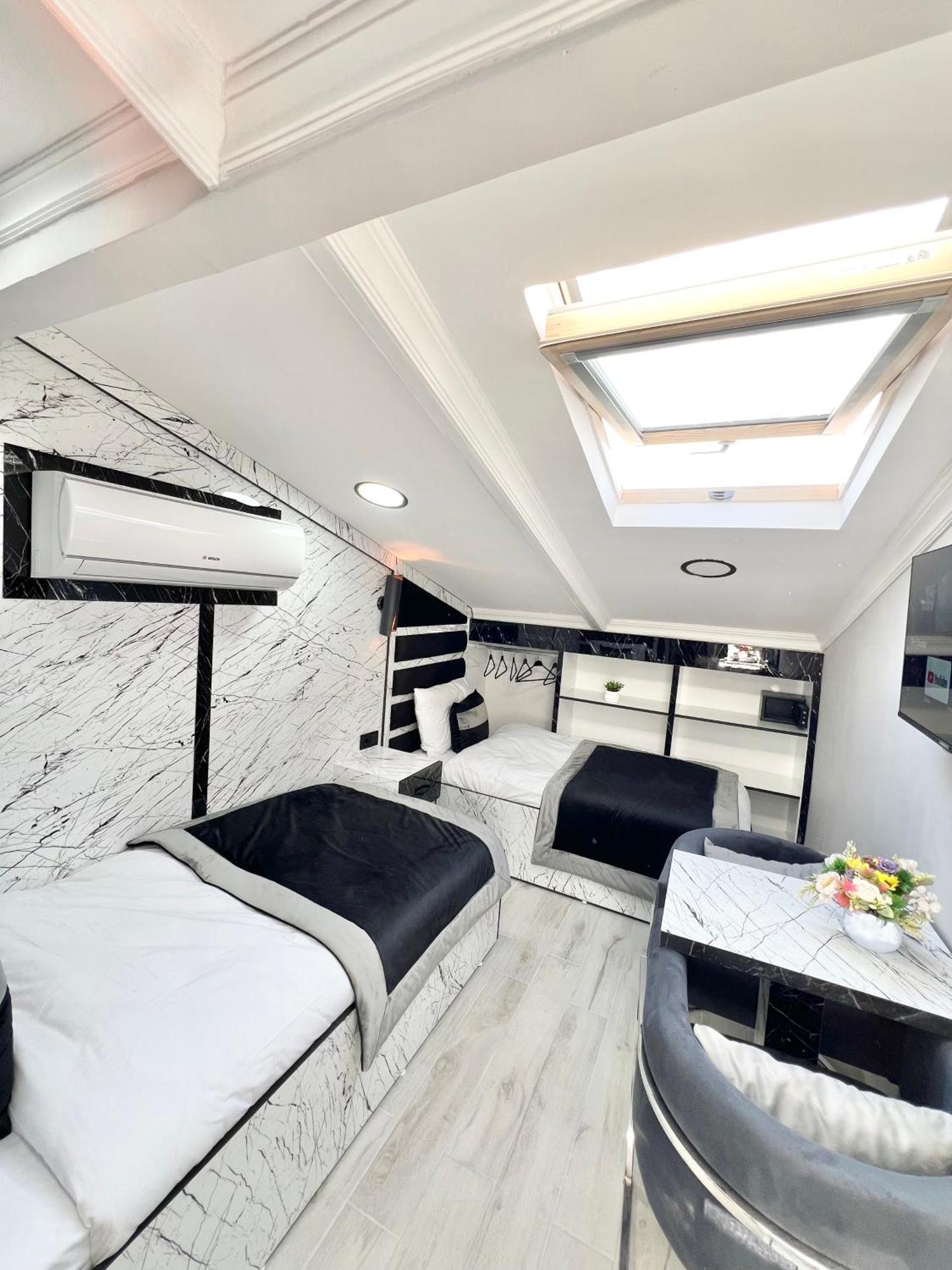 Taksim Larissa Hotel Suites Istanbul Exterior foto